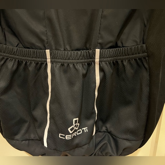 Never been worn sz M women’s Ceroti reflective vest - Picture 4 of 4